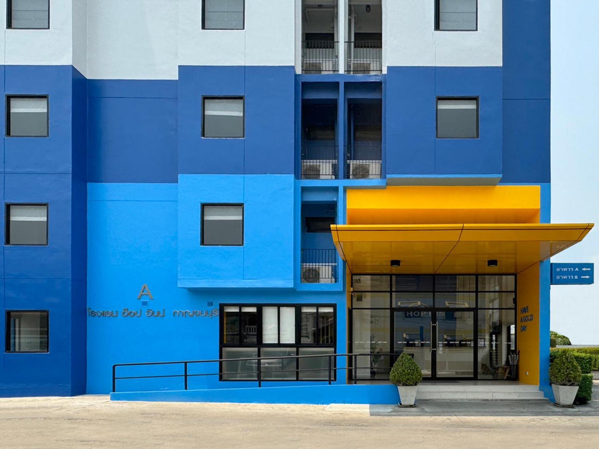 Hop Inn Kanchanaburi Building A Exterior photo